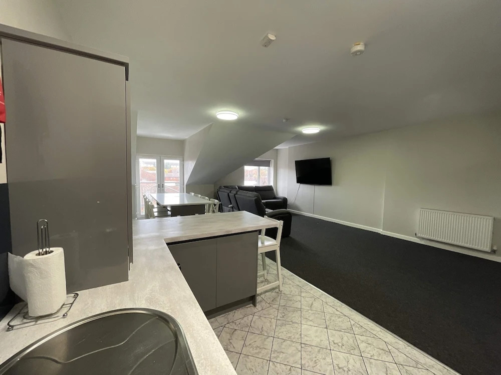 Mays Apartments