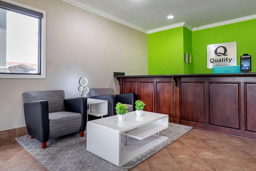 Econo Lodge Inn & Suites Demopolis