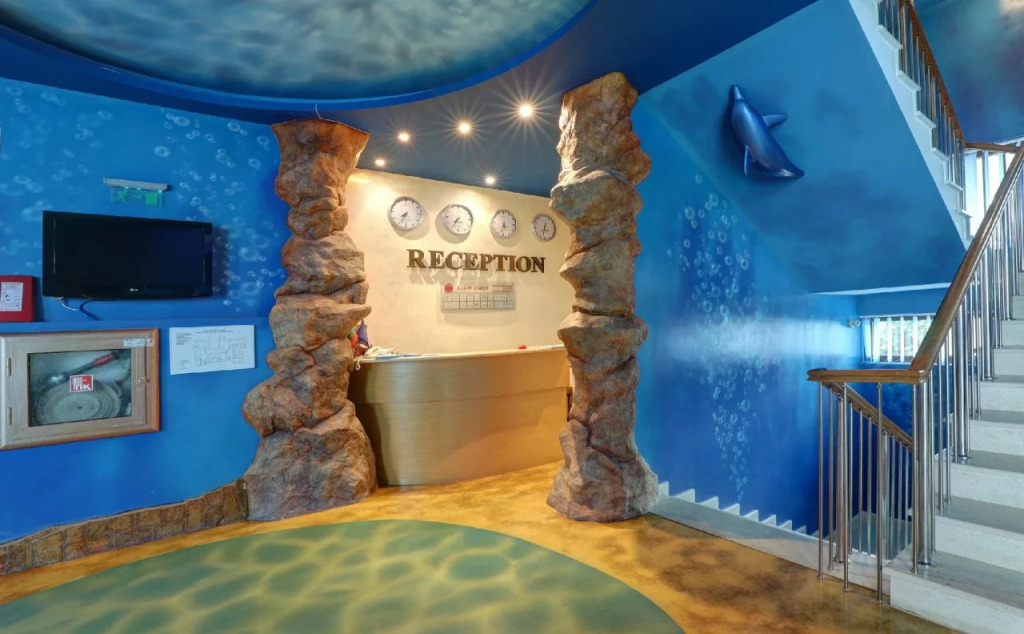 Lalov Egrek Hotel