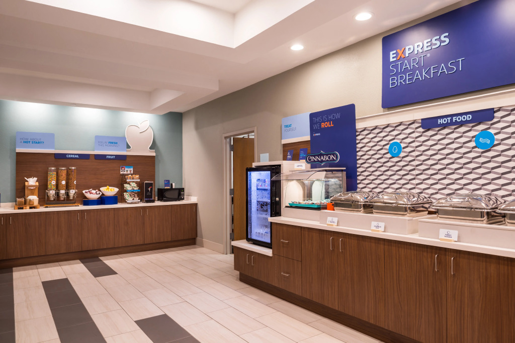 Holiday Inn Express Hotel & Suites Tampa-Anderson Road-Veterans Exp by IHG