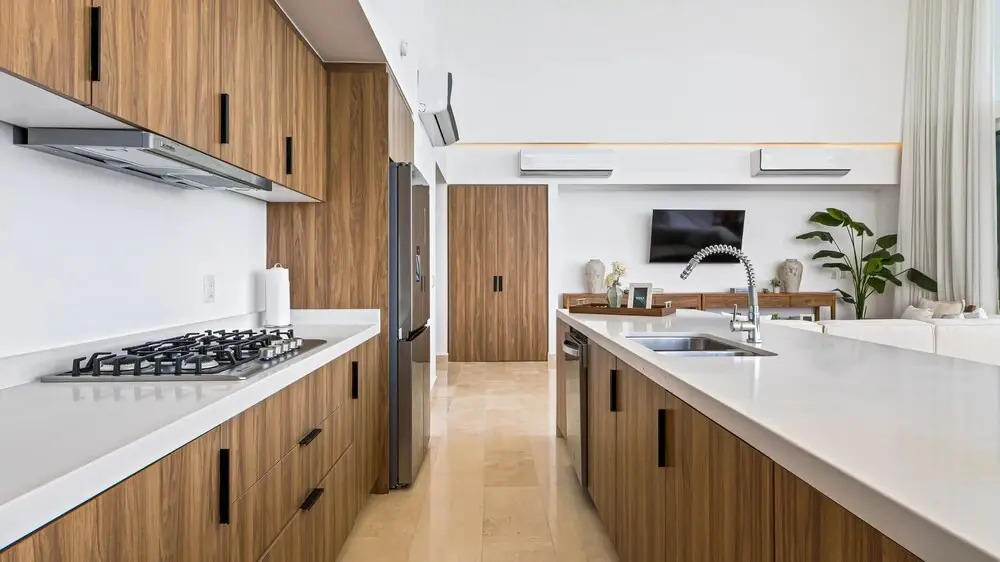 Beachfront Luxury 4BR Penthouse With Incredible Ocean Views