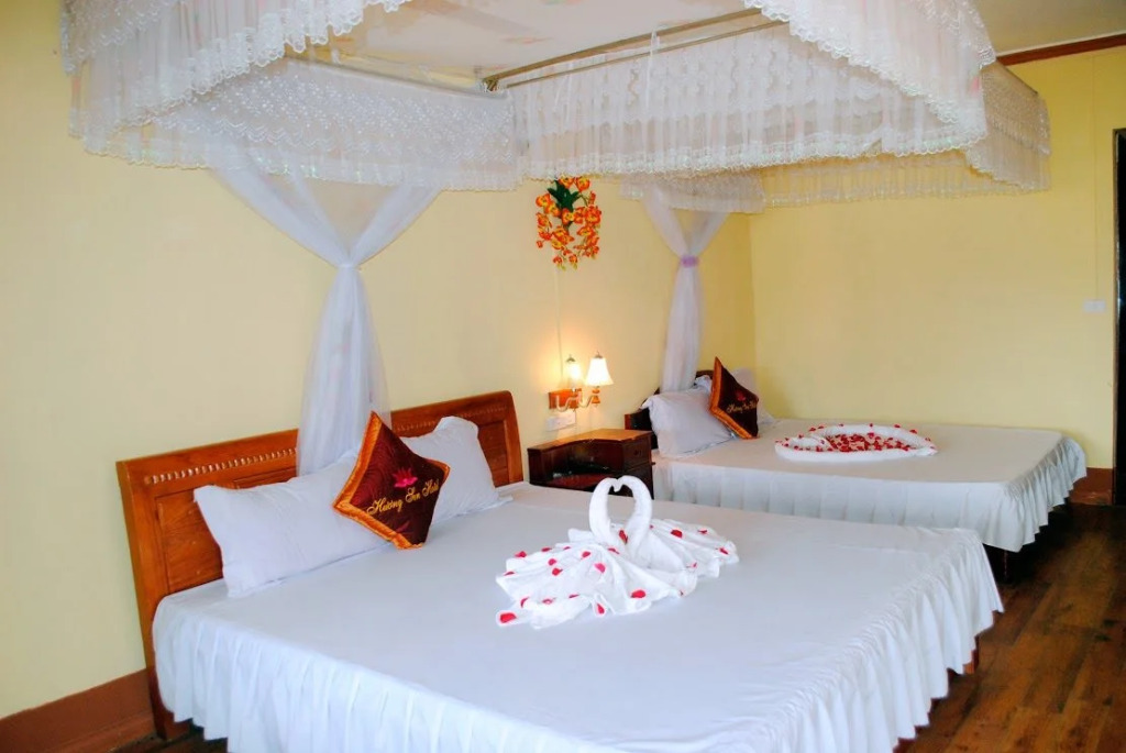 Lotus Hotel