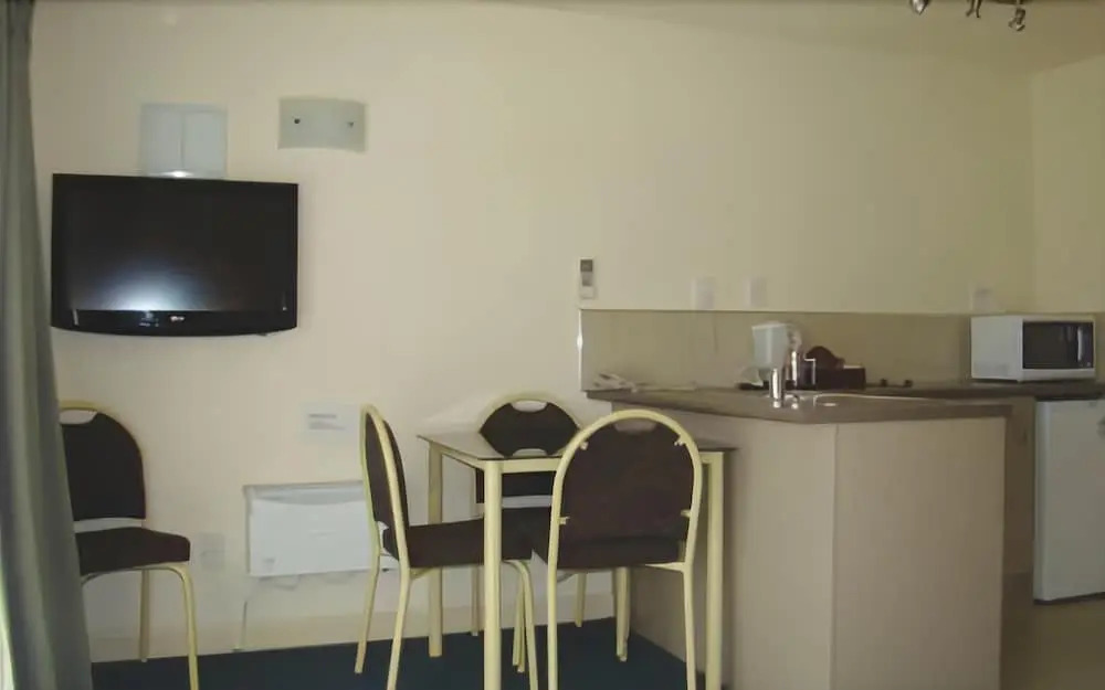 BKs Fountain Court Motel