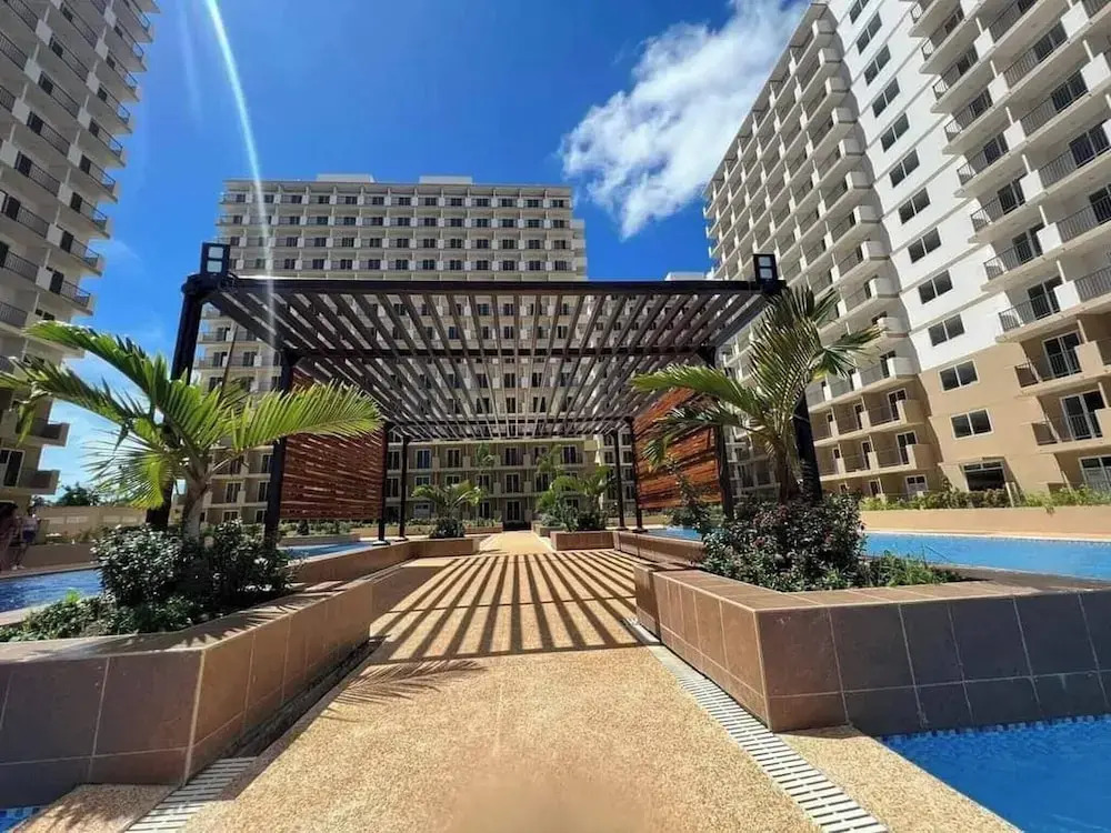 Studio w pool, mountain city view Mactan airport