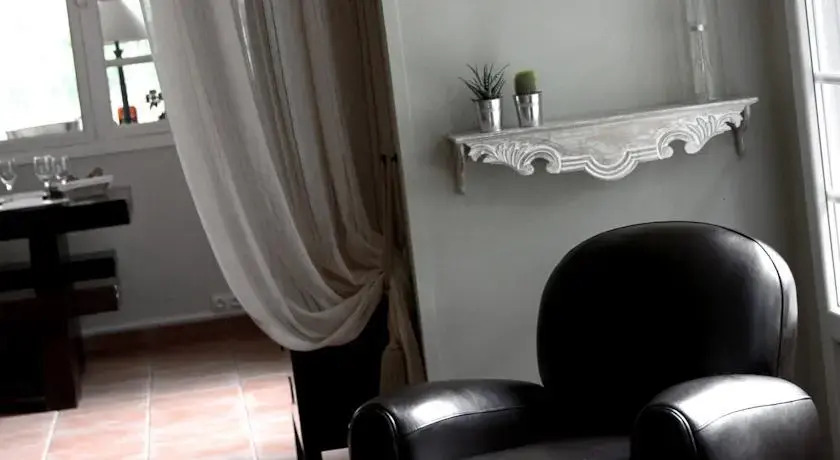 Villa de lEtang Blanc