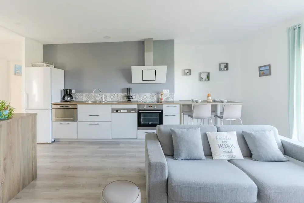 Apartment in Ploudalmezeau Near Treompan Beach