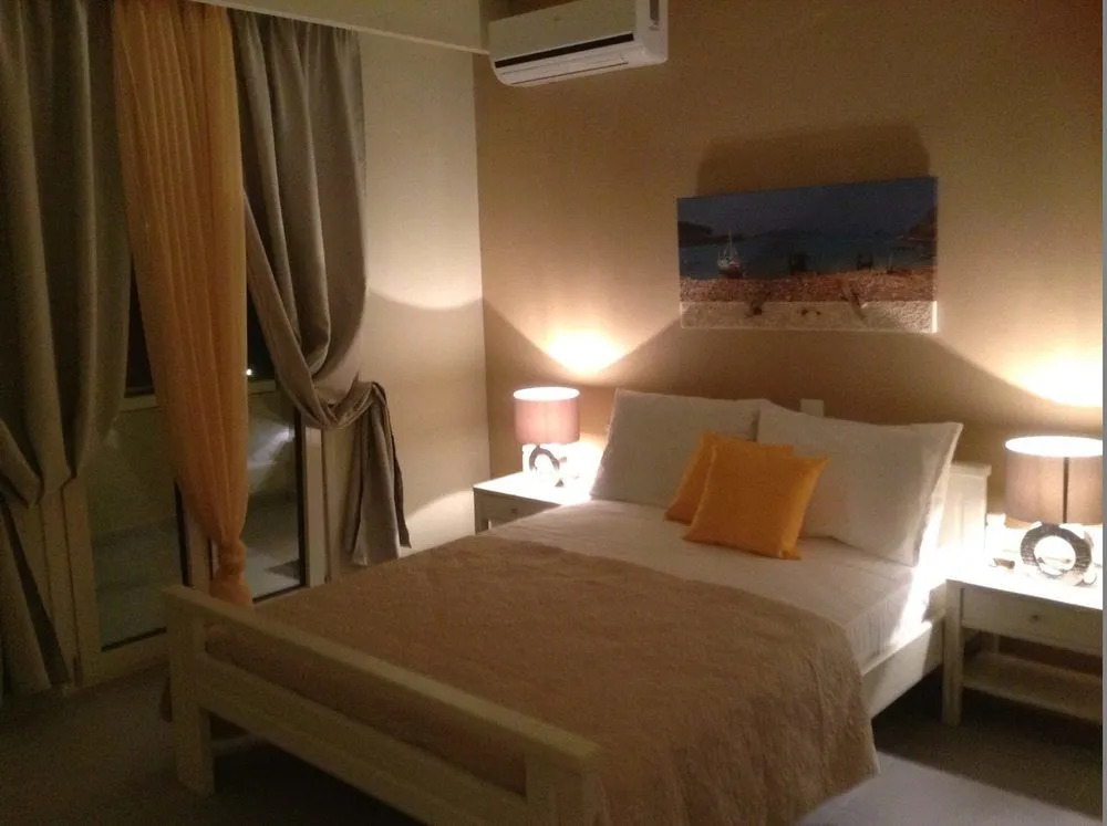 Effi Apartments