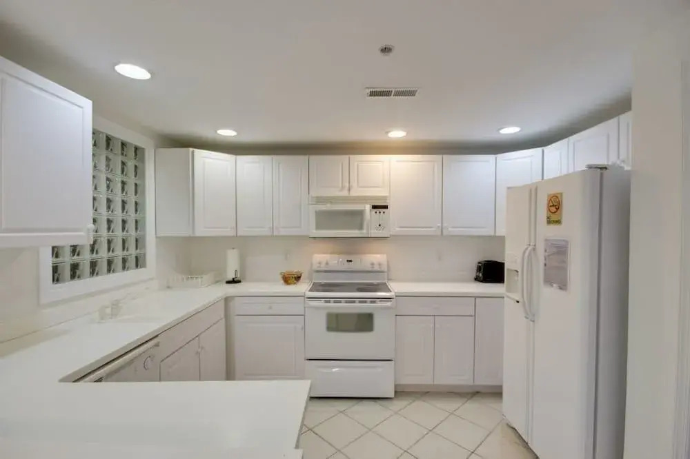 Astoria 205 - 2 Br Condo