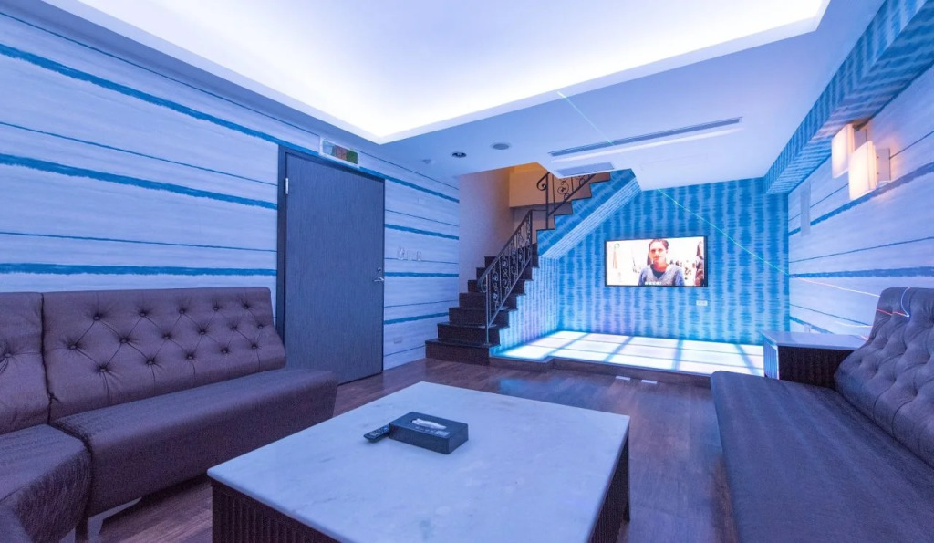 All Fun Business Hotel