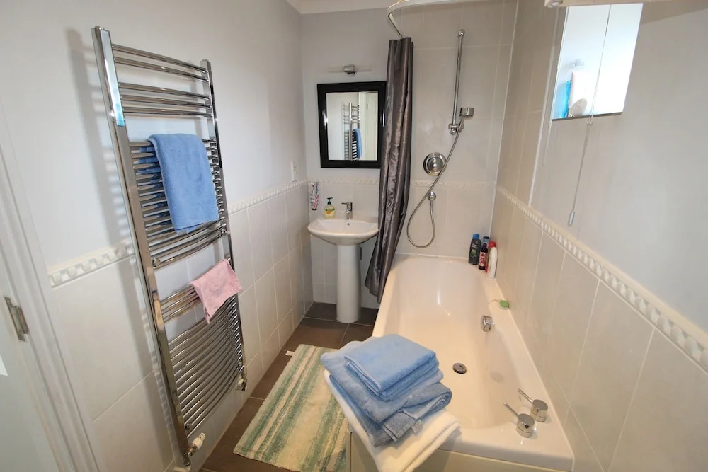 Beautifully Presented Three Bedroom House in Poole