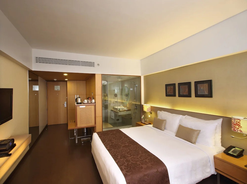 Fortune Select SG Highway, Ahmedabad - Member ITC Hotels Group
