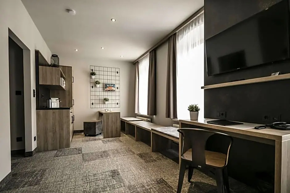 Alexxanders Restaurant & Bordinghouse