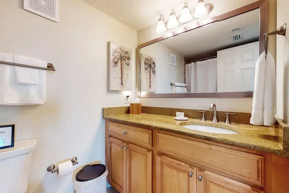 Oceanfront Condo With Washer/dryer, AC & Heated Pool