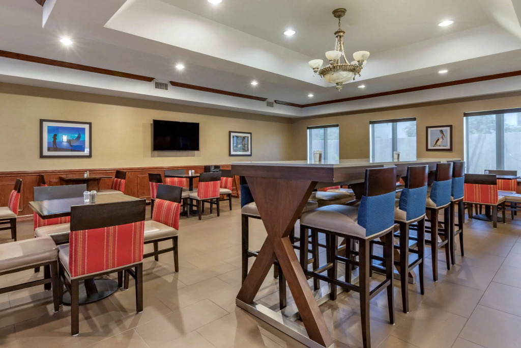 Comfort Suites Near Texas A&M - Corpus Christi