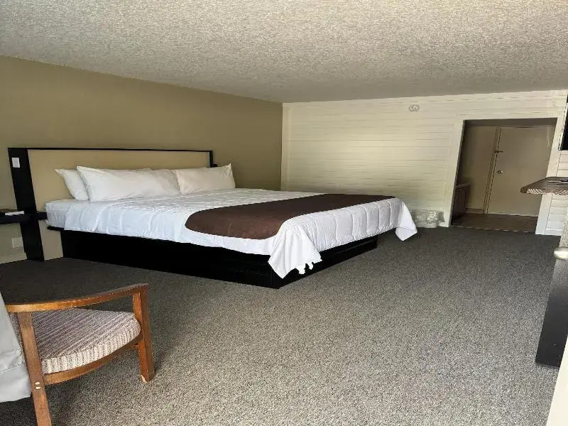 Sleepy Bear Motel