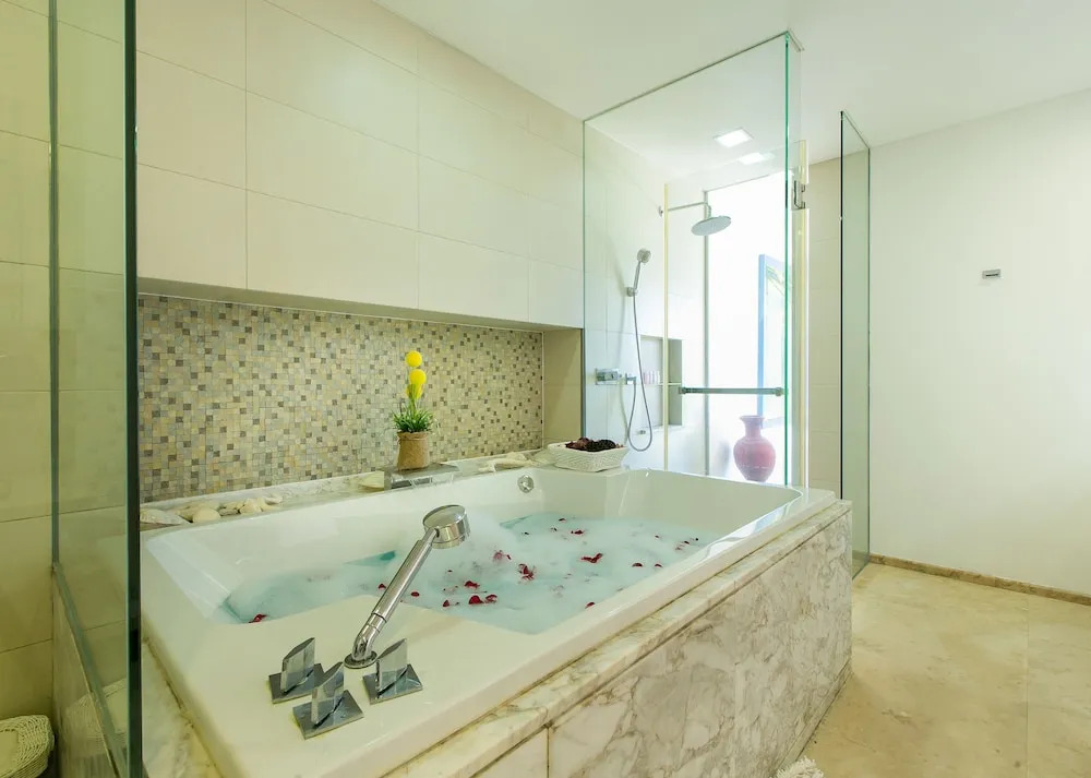 The Heights Penthouse Ocean view A11 Near Kata Beach