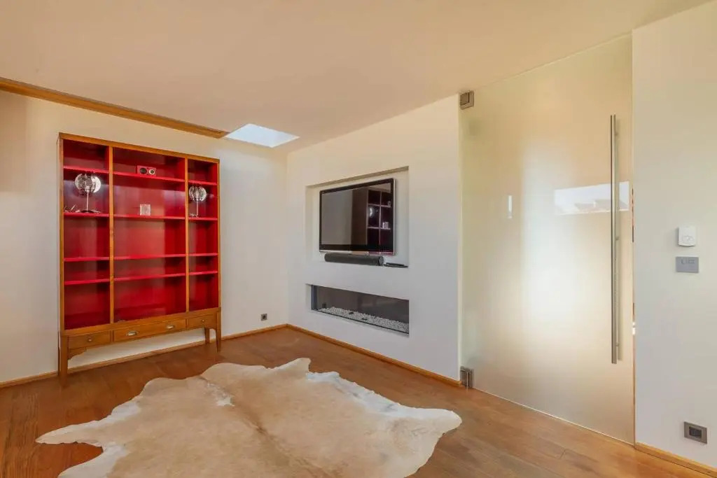 2BD Modern Apartment in Geneva Center with Rooftop by GuestLee
