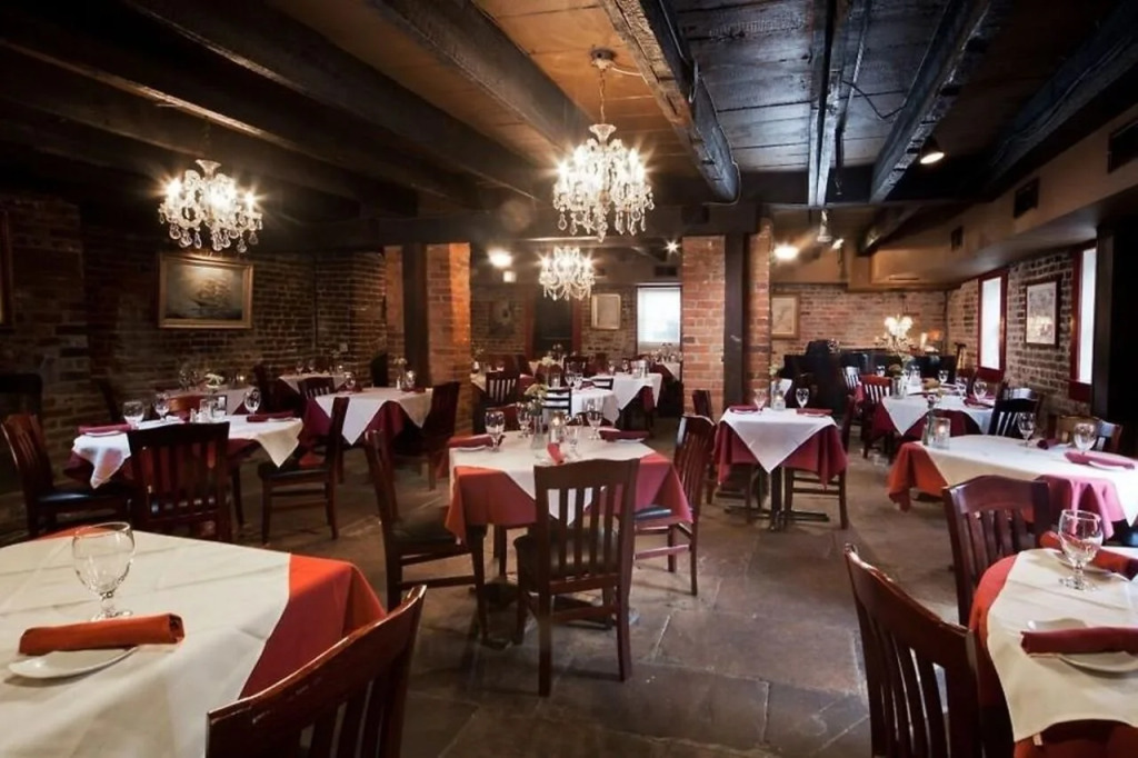 17Hundred90 Inn and Restaurant