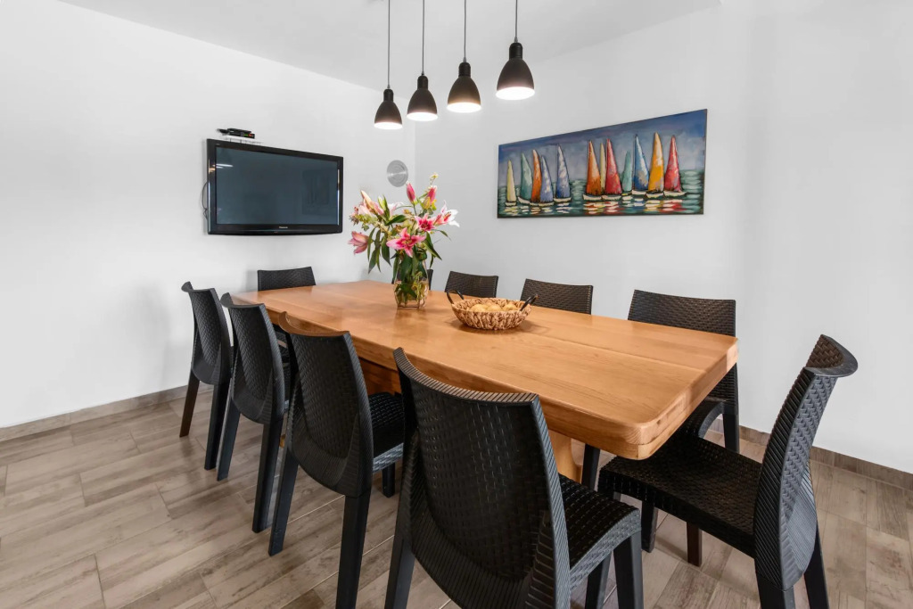 Kalista in Betiga with 4 bedrooms and 3 bathrooms