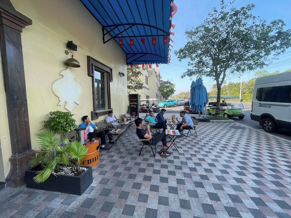 Win House Hotel