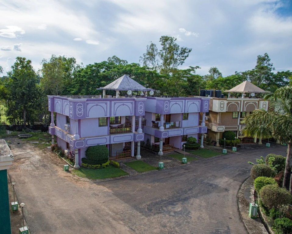 Hotel Ganpati Resort