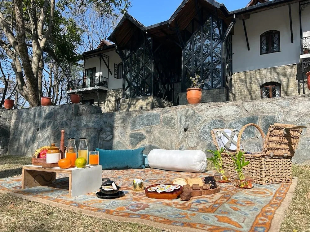 Infinitea Dakbunglow Palampur