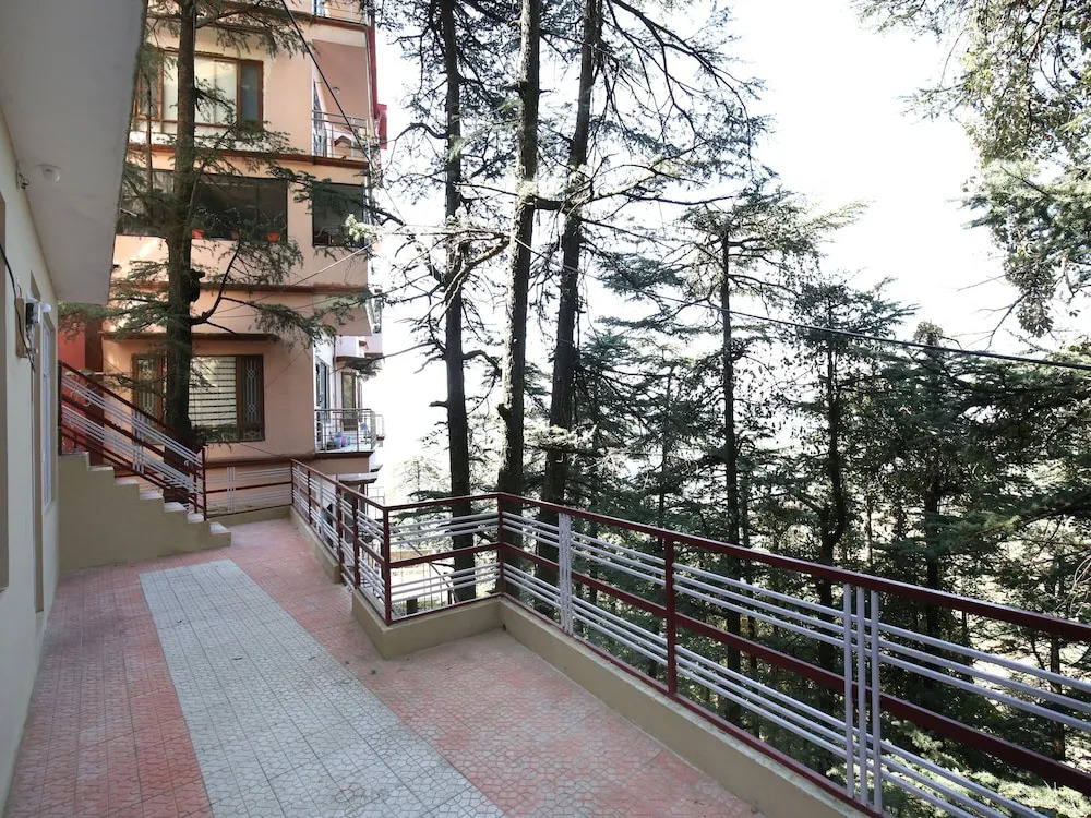 OYO 9838 Home 2BHK Whistling Pines Bharari