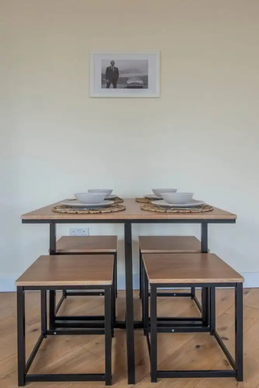 Notting Hill Gem 2BD Near Portobello Market