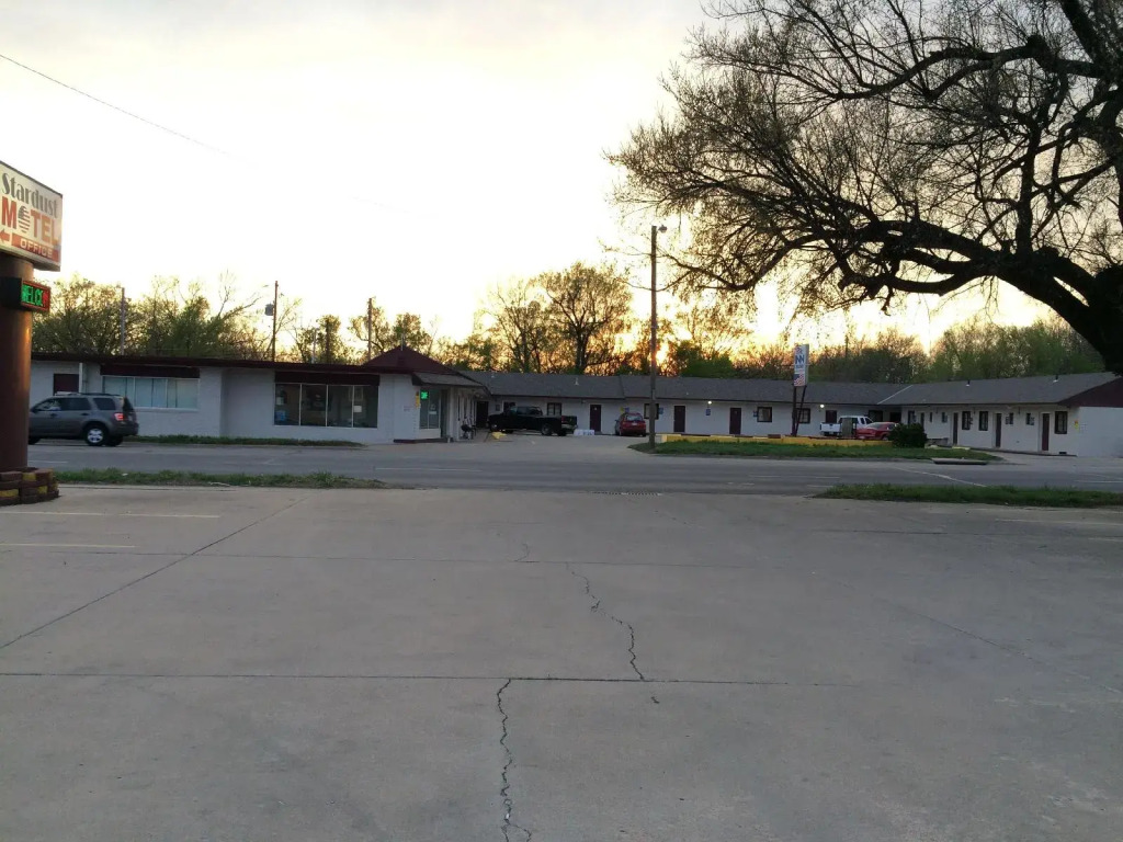 Stardust inn