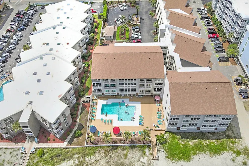 Pelicans Watch Beachfront Condo With Ocean Views!