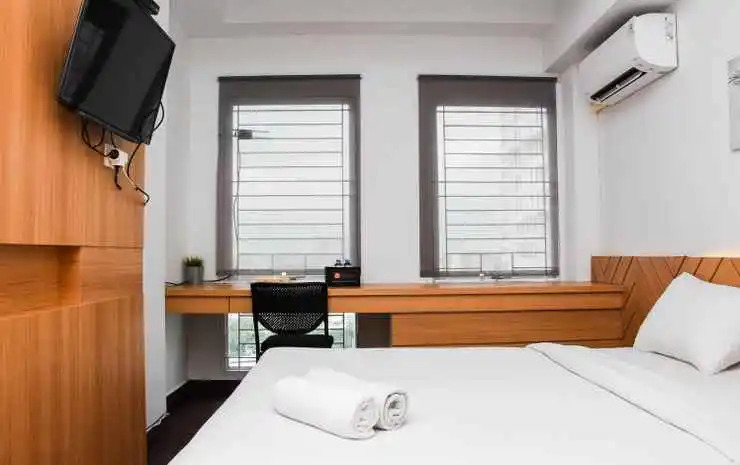 Pleasant Studio near Station at Patraland Urbano Apartment By Travelio
