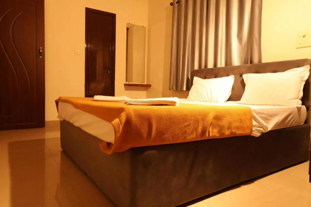 Hotel Aradhya Inn Deralakatte