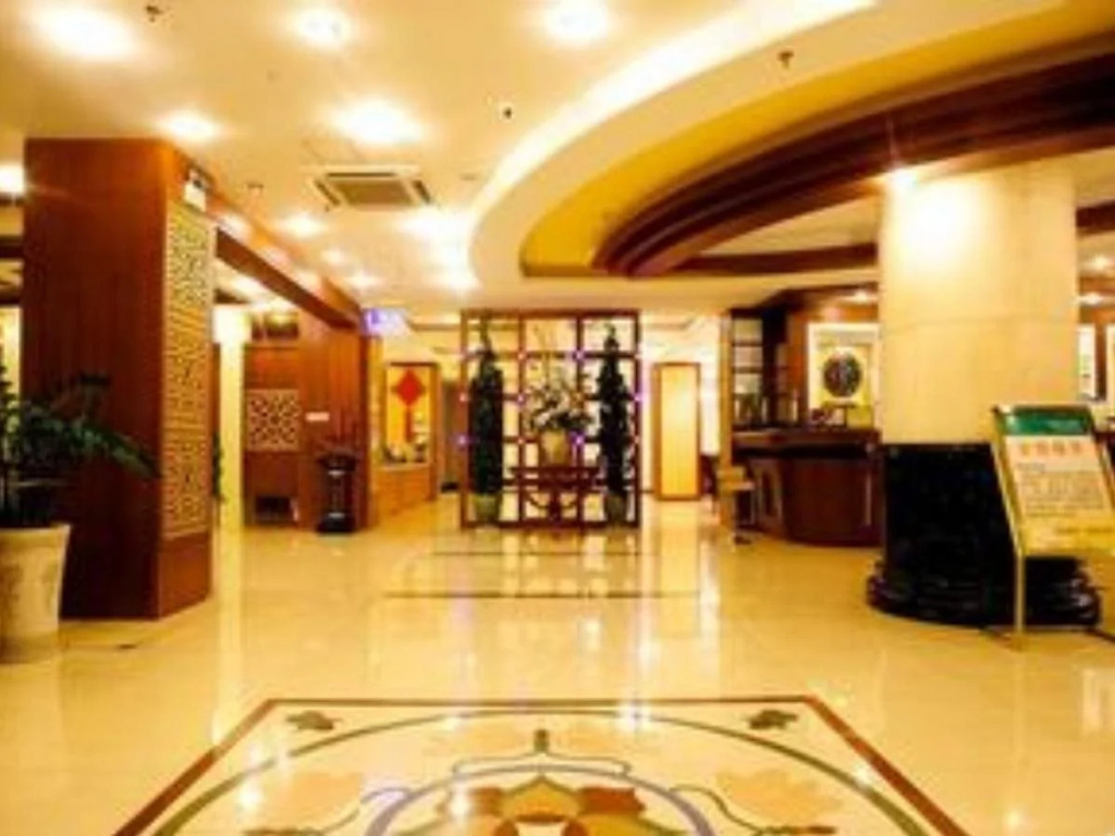GreenTree Inn Yantai Xingfu Road Express Hotel