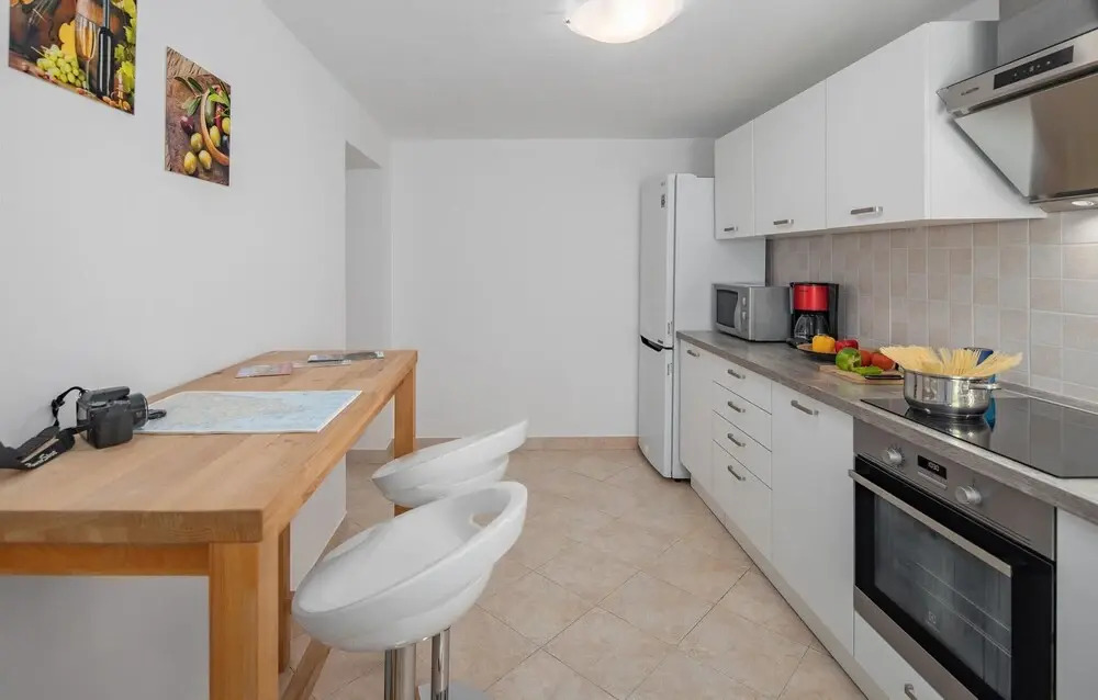 Nice Home in Svetvincenat With Outdoor Swimming Pool, Wifi and 2 Bedrooms