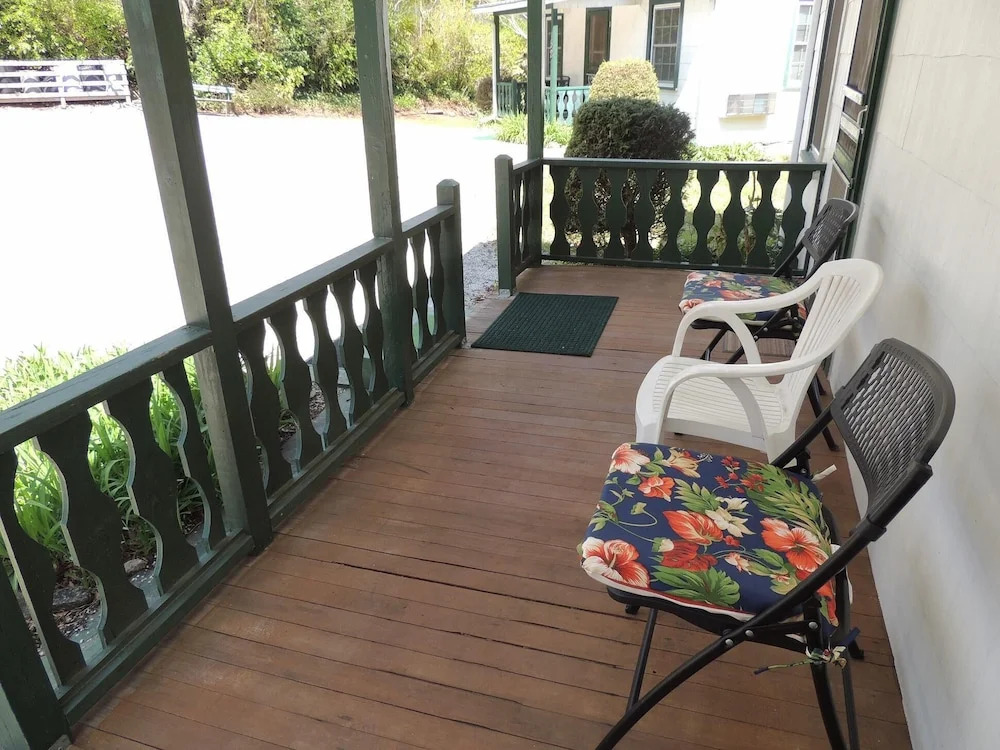 The Magnolia - 1 Br Cottage