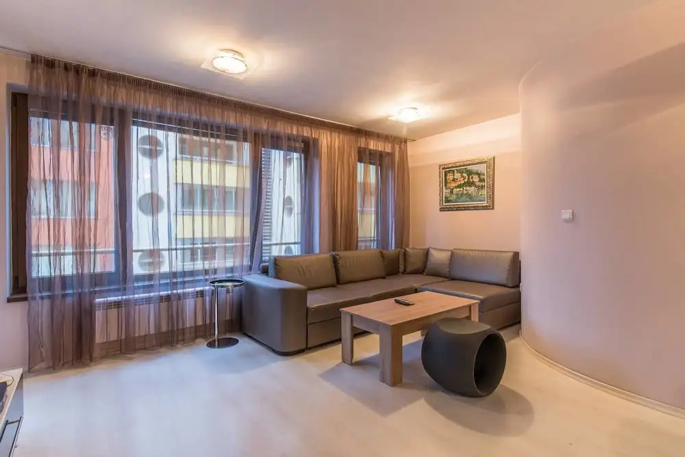 FM Deluxe 1-BDR Apartment with Limited Access - Lozenetz
