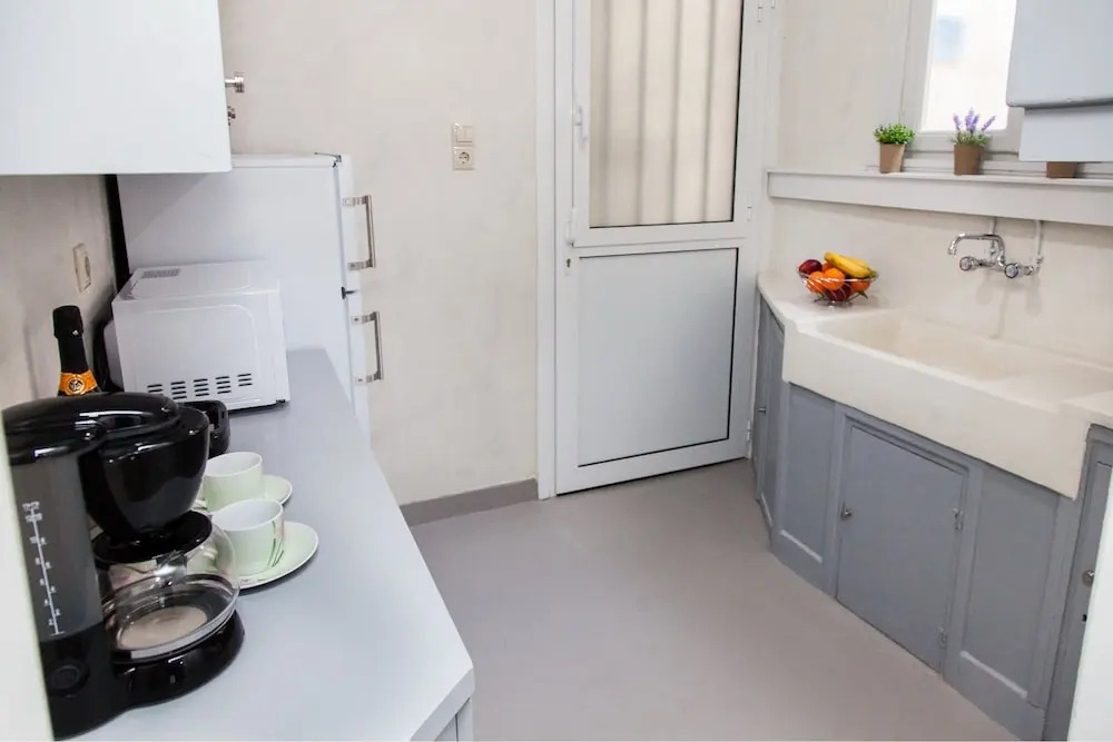 Stay in Fabulous Apartment in Athens