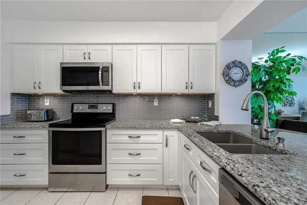Bahia Vista 15567 - Two Bedroom Condo