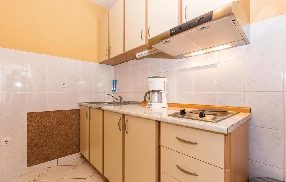 Cozy Home In Novi Vinodolski
