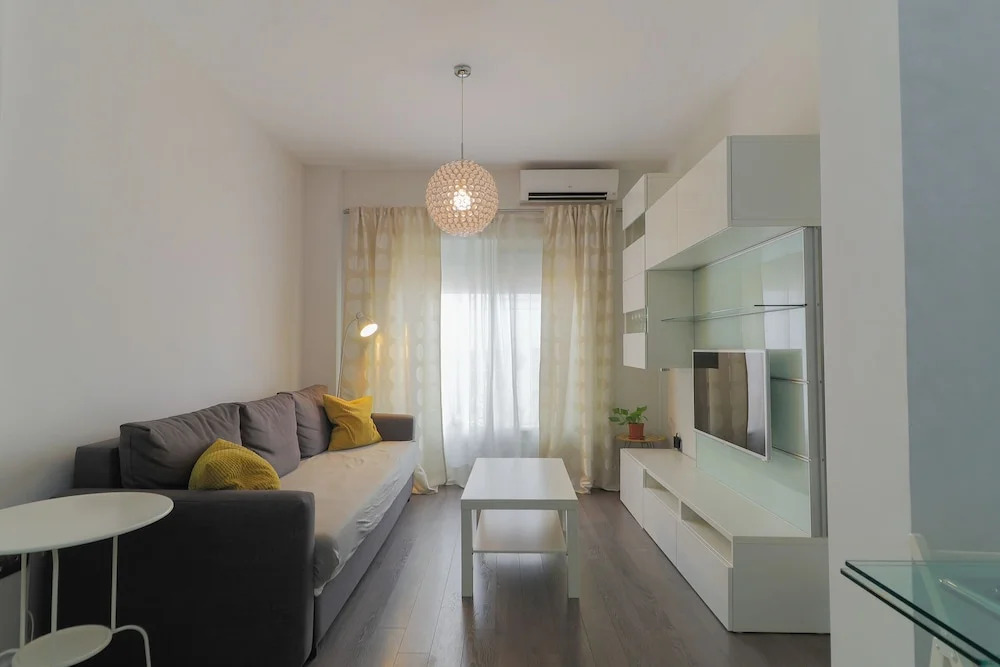 Cosy 1 Bedroom Calle Victoria