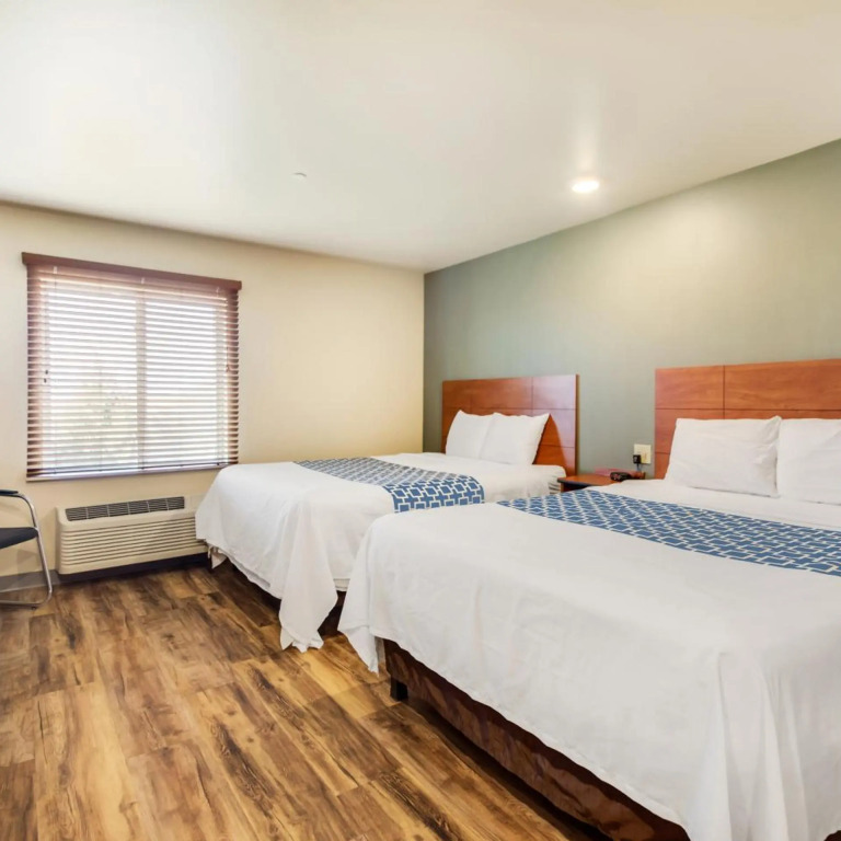 Econo Lodge Burlington I-70
