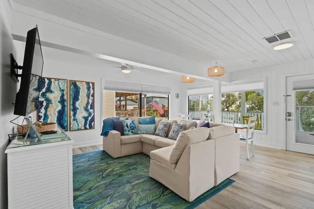 Hazel Mae's Hideaway
