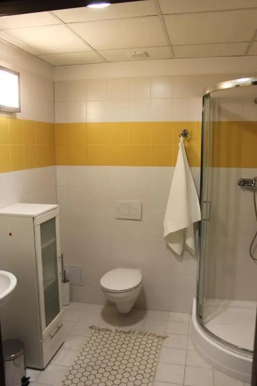 Apartament nad jeziorem Sukiel z własną plażą