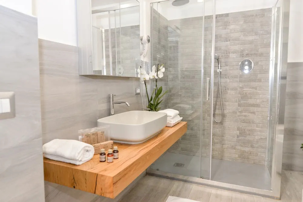 NAVONA VITA SUITES