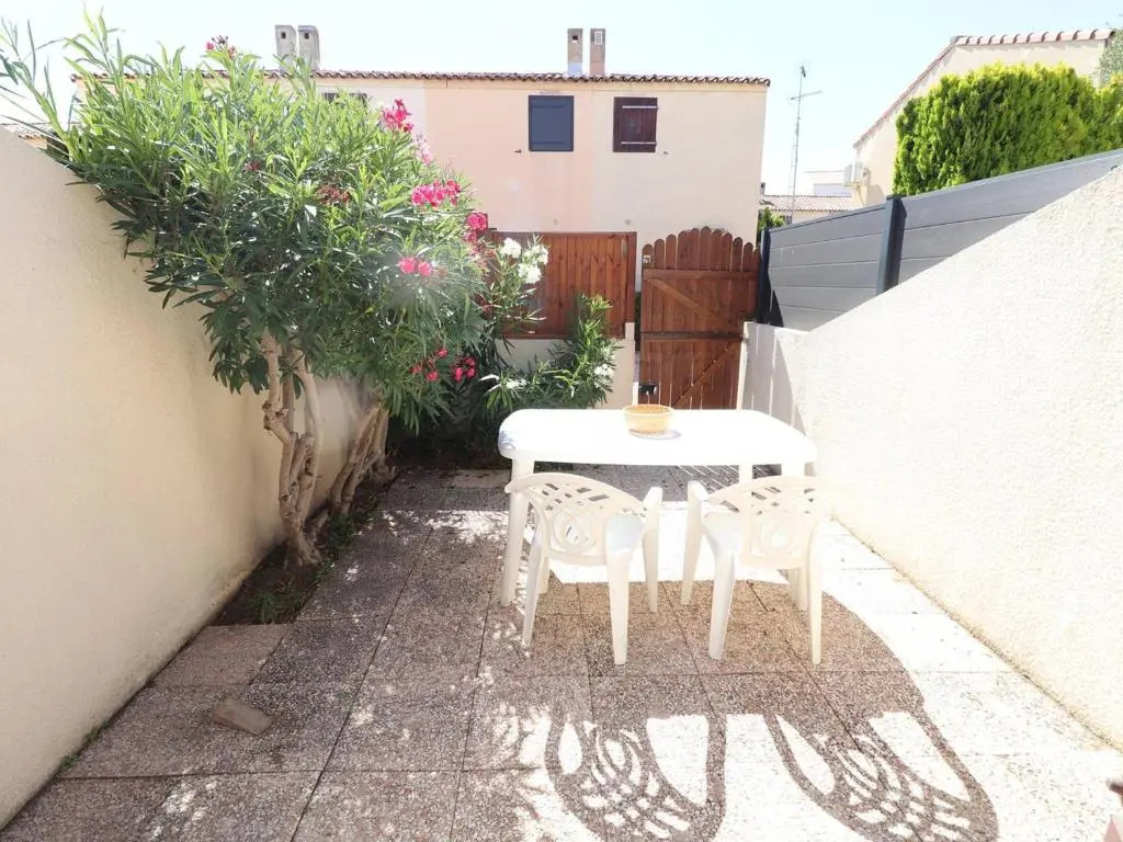 Appartement Le Grau-du-Roi, 2 pièces, 4 personnes - FR-1-307-204