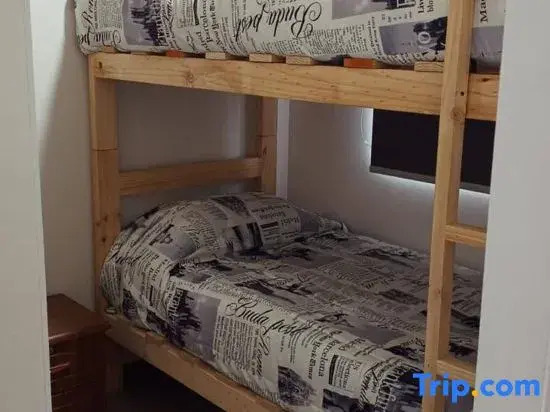 Linda Casa Familiar, Segura Y Muy Buena Ubicación