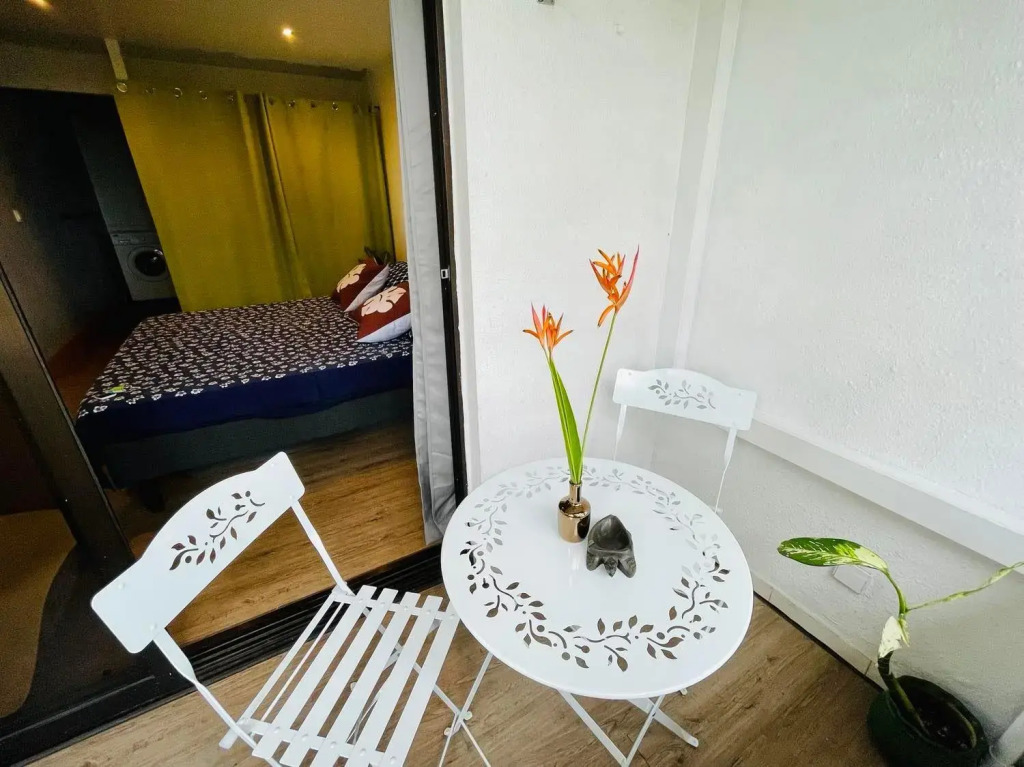 Tunui City Apartment - Quiet & Pool