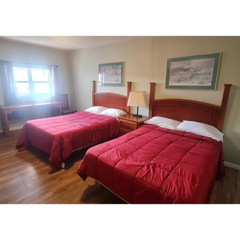 Werrys Cottages and Pub By OYO East Stroudsborg - Weekly Stays