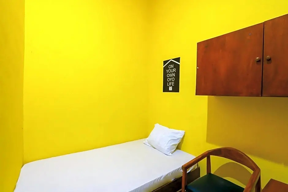 OYO Life 3064 Mahameru Kost Putra