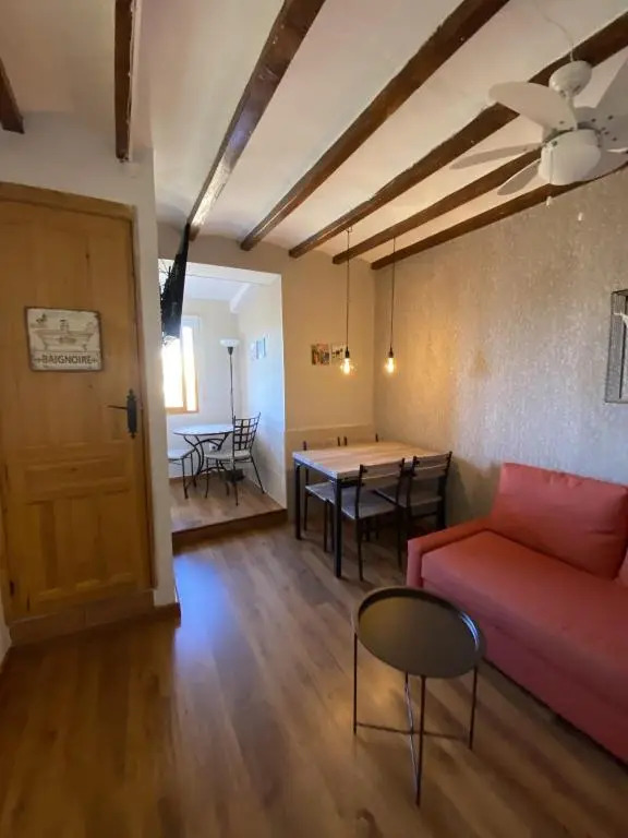HAPPYVILA Apartments